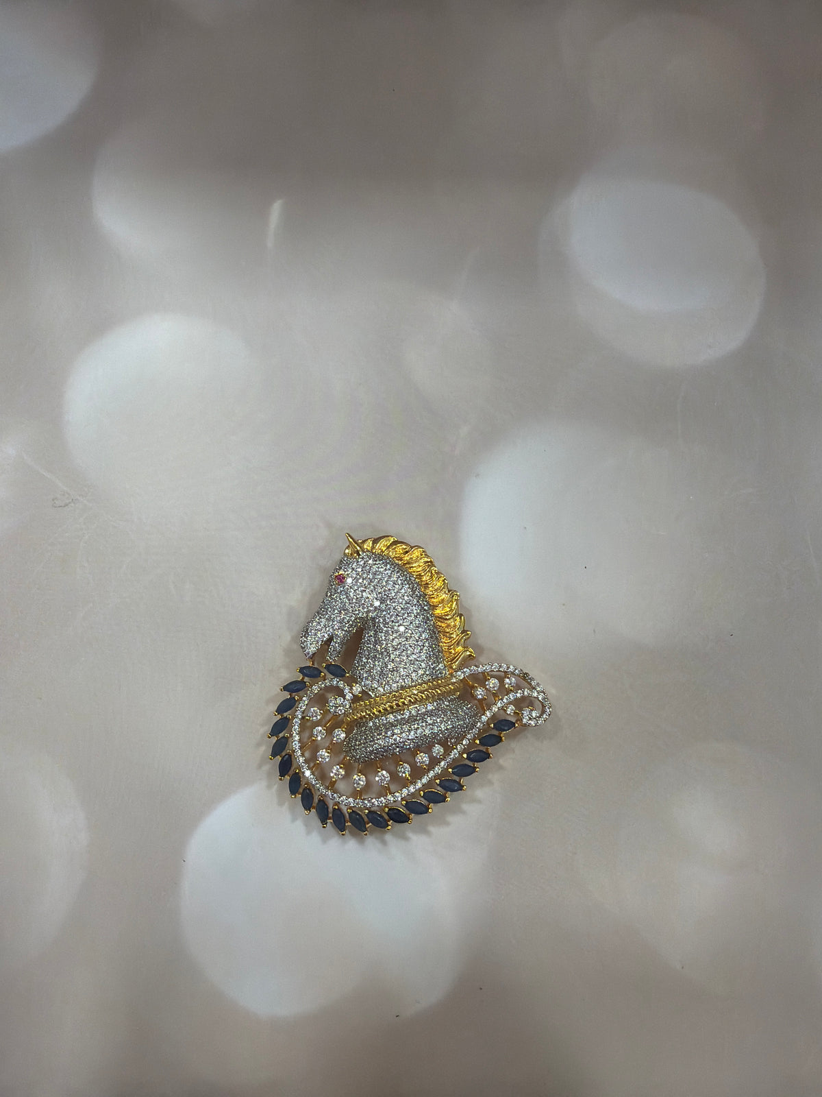 Brooch 980